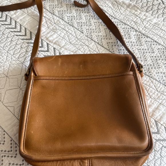 VINTAGE COACH 9092 Tribeca Stitch Flap Black Leather Crossbody - Picture 3 of 4